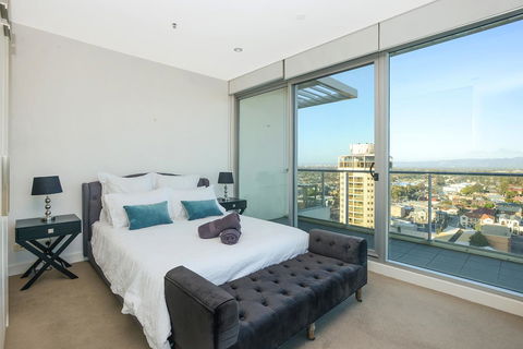 Glenelg Skyline Penthouse - Accommodation Whitsundays 19
