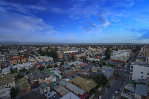 Glenelg Skyline Penthouse - Accommodation Whitsundays 26