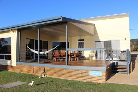 Waterfront On Osprey - Accommodation Whitsundays 0