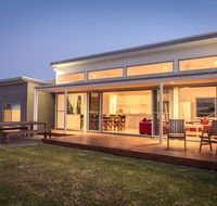 Middle River Beach House - East Wing - Accommodation Whitsundays