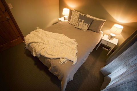 Limestone Ridge - Accommodation Whitsundays 11