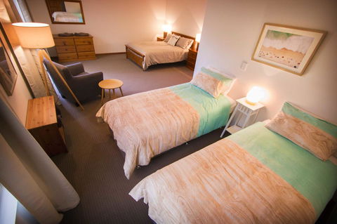 Limestone Ridge - Accommodation Whitsundays 8