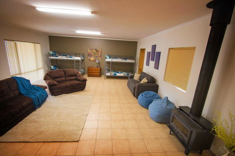 Limestone Ridge - Accommodation Whitsundays 12
