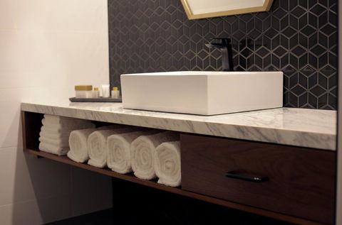 Ellen Hotel - Accommodation Whitsundays 20