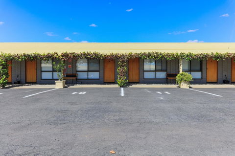 Country Roads Motor Inn Naracoorte - Accommodation Whitsundays 29