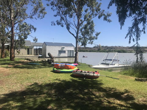Murray Bridge Riverview Cabin - Accommodation Whitsundays 1
