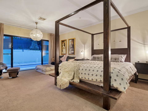 City-Barossa Gateway - Accommodation Whitsundays 0