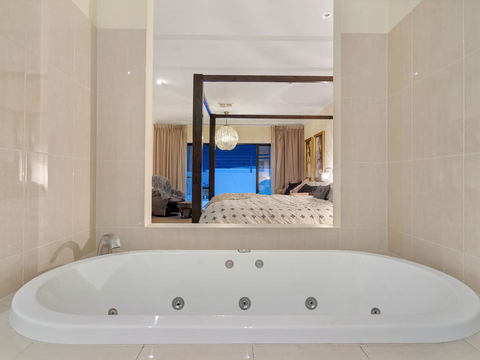 City-Barossa Gateway - Accommodation Whitsundays 1