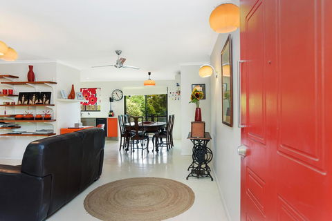 Red Door - Accommodation Whitsundays 0