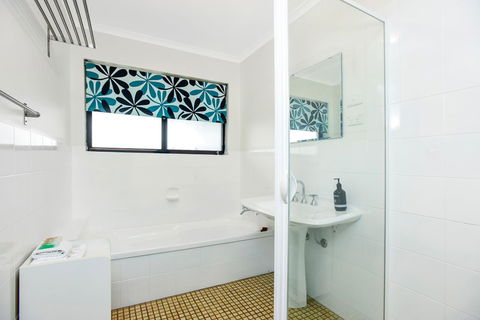 Red Door - Accommodation Whitsundays 7