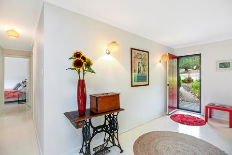 Red Door - Accommodation Whitsundays 4