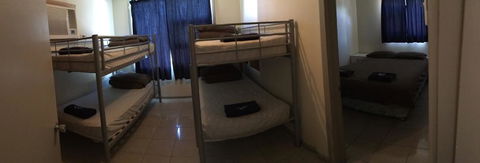 A1Cabins - Accommodation Whitsundays 2