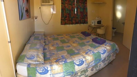 A1Cabins - Accommodation Whitsundays 5