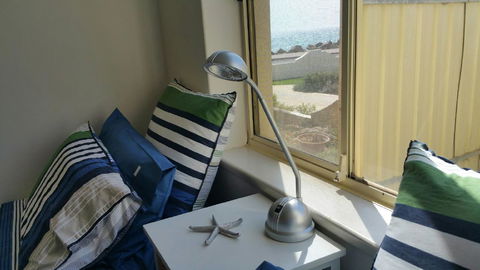 Acaill Accommodation Esplanade Living Self Check-In Self Check-Out - Accommodation Whitsundays 20