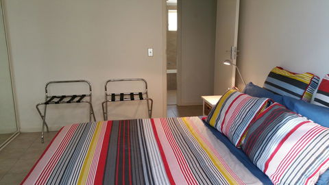 Acaill Accommodation Esplanade Living Self Check-In Self Check-Out - Accommodation Whitsundays 24
