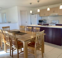 Bayview Beach House Apartment No 1 - Accommodation Whitsundays