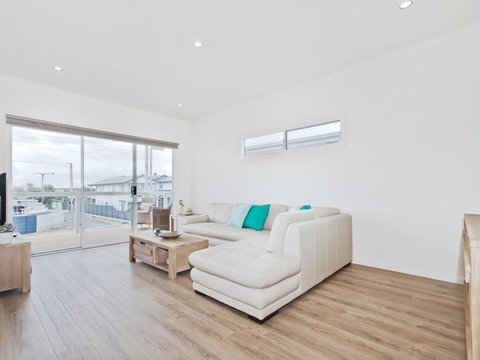 Seas The Day - Accommodation Whitsundays 3