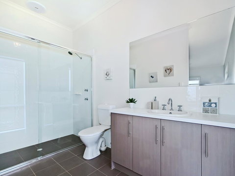 Seas The Day - Accommodation Whitsundays 9