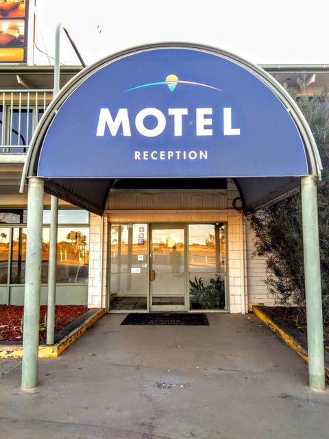 Highway One Motel - Accommodation Whitsundays 13