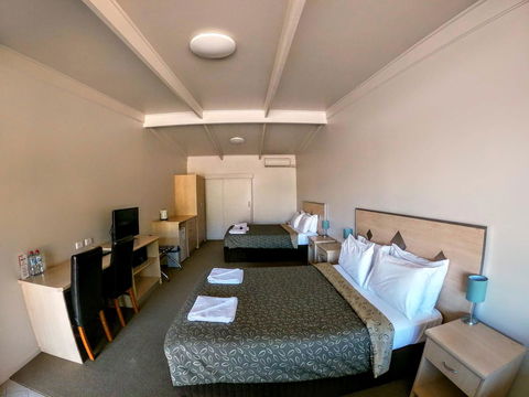 Highway One Motel - Accommodation Whitsundays 7