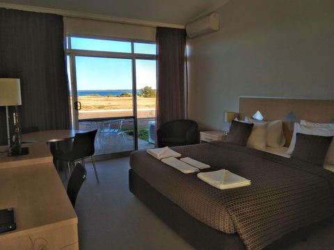 Highway One Motel - Accommodation Whitsundays 8