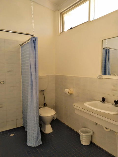 Highway One Motel - Accommodation Whitsundays 23