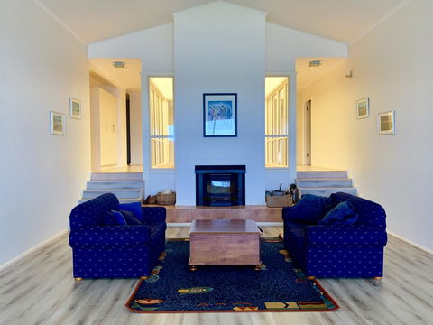 Emu Bay Lodge - Accommodation Whitsundays 4