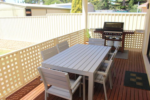 The Lighthouse - Beachfront Accommodation - Accommodation Whitsundays 3