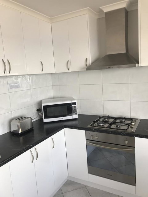 Beachside & Jetty View Apartment 6 - Captain\'s Apt - Accommodation Whitsundays 5