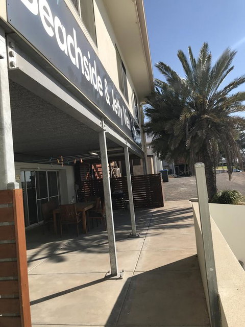 Beachside & Jetty View Apartment 6 - Captain\'s Apt - Accommodation Whitsundays 12