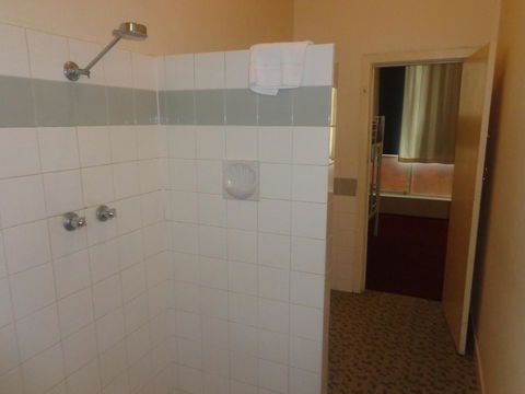Adelaide Backpackers And Travellers Inn - Accommodation Whitsundays 5