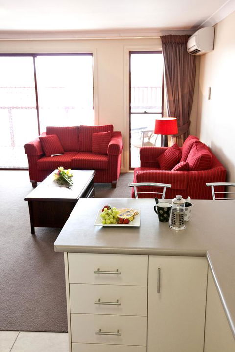 Cattlemans Country Motor Inn & Serviced Apartments - Accommodation Whitsundays 9