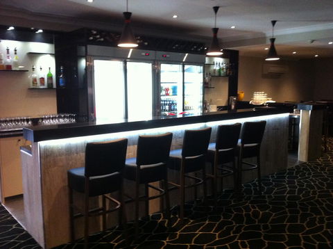 Cattlemans Country Motor Inn & Serviced Apartments - Accommodation Whitsundays 1