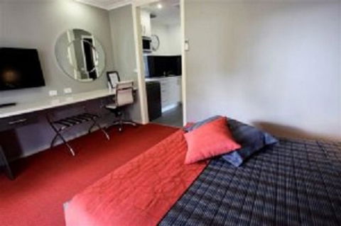 Cattlemans Country Motor Inn & Serviced Apartments - Accommodation Whitsundays 30