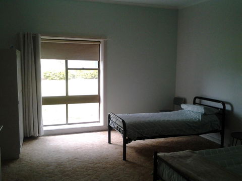 Hilltop Escape - Accommodation Whitsundays 4