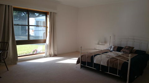 Hilltop Escape - Accommodation Whitsundays 12