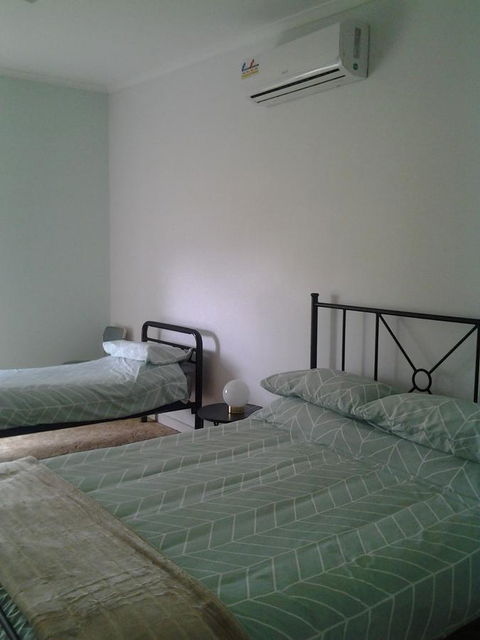 Hilltop Escape - Accommodation Whitsundays 5