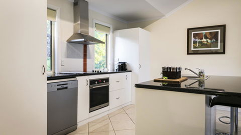 One Tree Bed And Breakfast - Accommodation Whitsundays 7