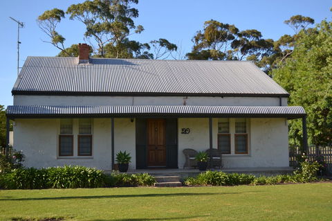 20 Hill Avenue Bed & Breakfast - Accommodation Whitsundays 0