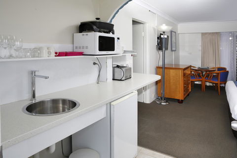Aston Motel Yamba - Accommodation Whitsundays 36