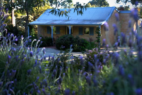 Donnybrook Cottages - Donnybrook - Accommodation Whitsundays 0