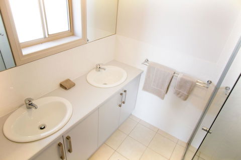 Waterfront On Jefferson, At Wellington Marina, SA - Accommodation Whitsundays 11