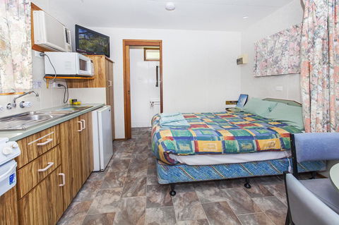 Echo Holiday Parks - Naracoorte - Accommodation Whitsundays 11