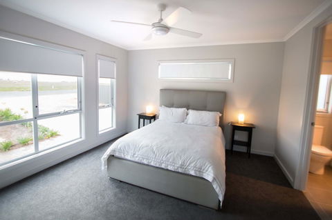 Wellington Lake Retreat - Accommodation Whitsundays 10
