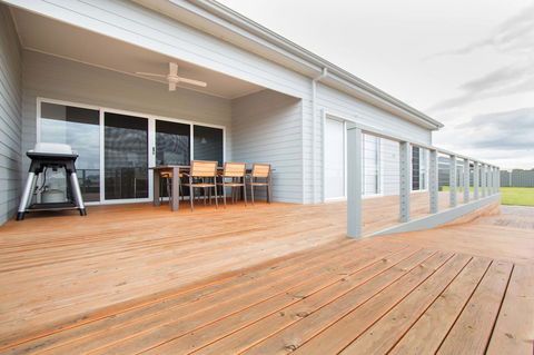 Wellington Lake Retreat - Accommodation Whitsundays 8