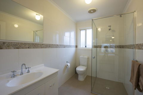 Flinders Bush Retreats - Accommodation Whitsundays 19