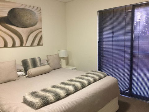 Parklane Apartments - Accommodation Whitsundays 8