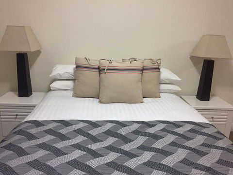 Parklane Apartments - Accommodation Whitsundays 9