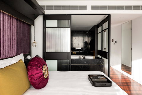 QT Perth - Accommodation Whitsundays 32