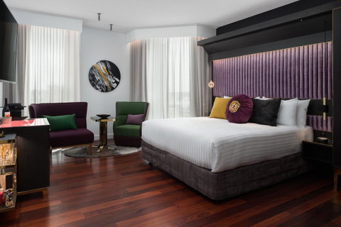 QT Perth - Accommodation Whitsundays 25